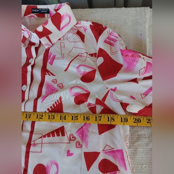 SHEIN Red and Pink Geometric Shirt - Picture 5 of 6